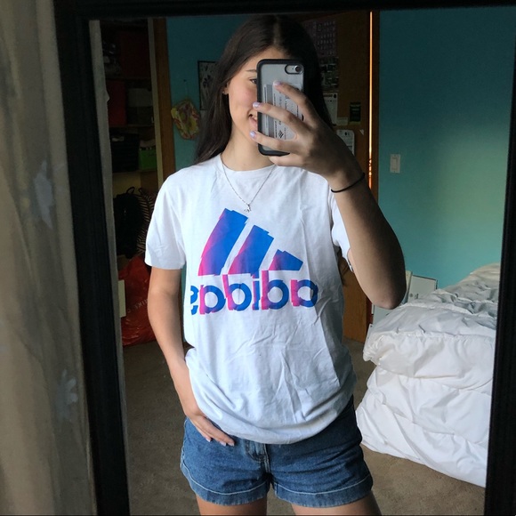 ADIDAS Graphic T-Shirt - Picture 2 of 3
